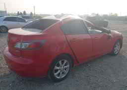 2013 MAZDA 3 I