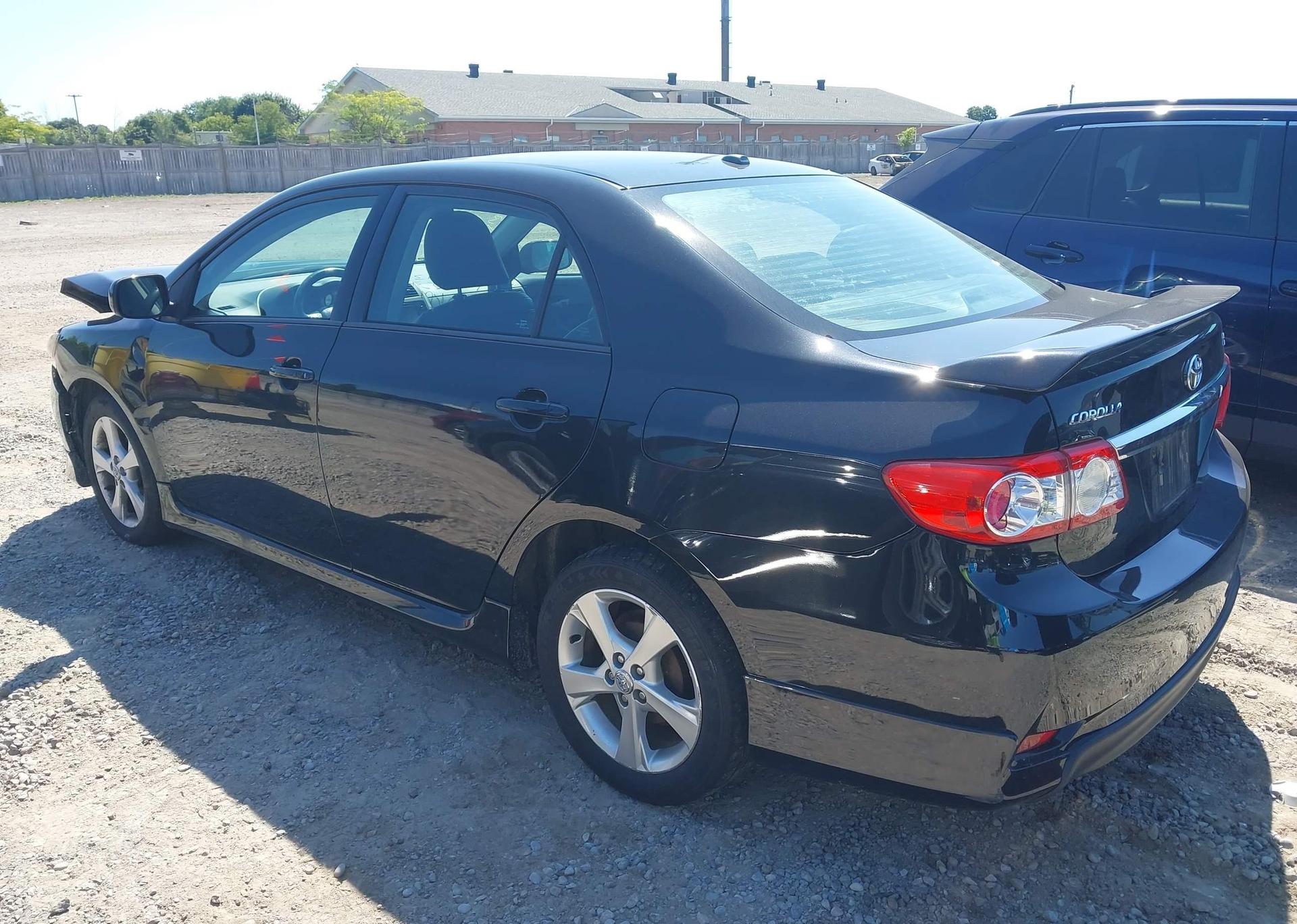 2013 TOYOTA COROLLA