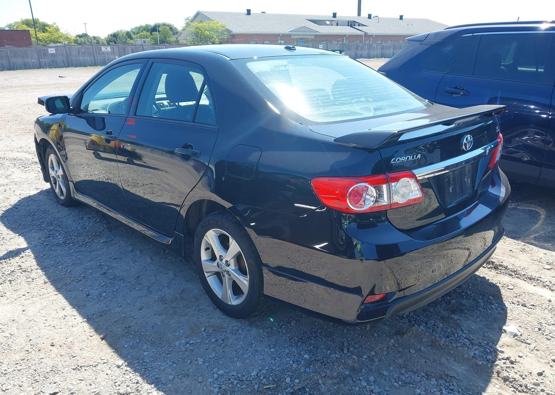 2013 TOYOTA COROLLA
