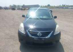2014 NISSAN VERSA S
