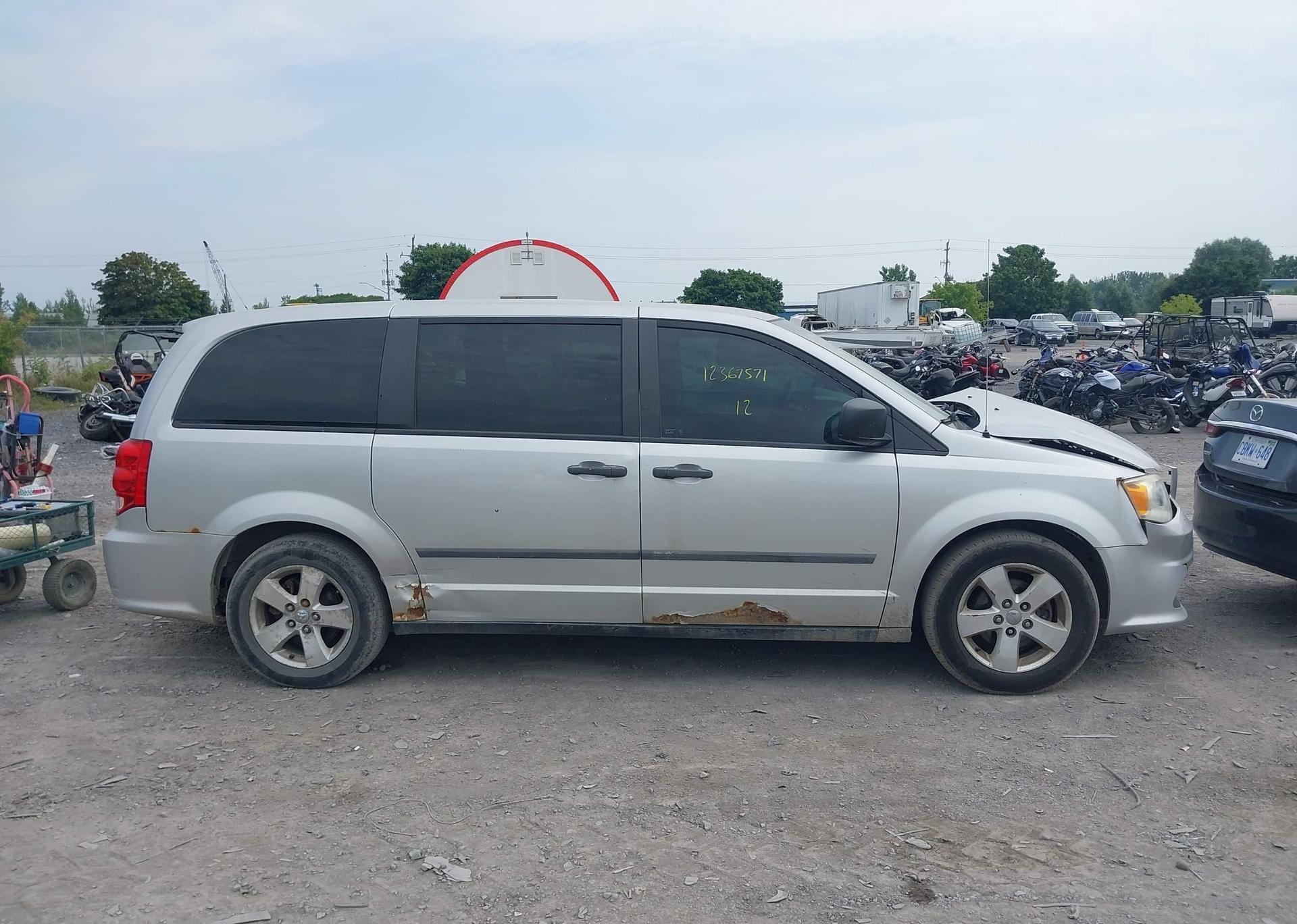 2012 DODGE GRAND CARAVAN SE