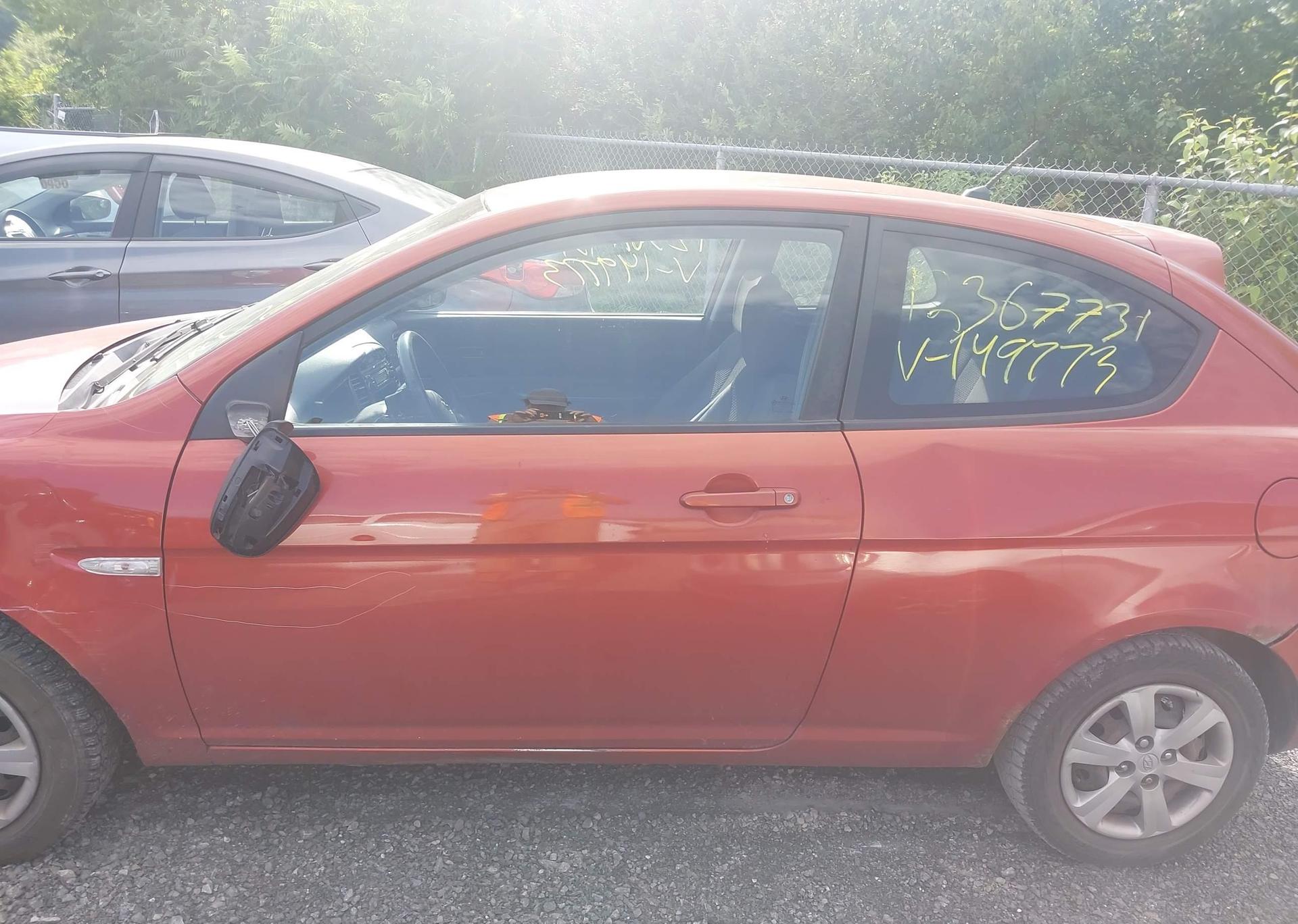 2010 HYUNDAI ACCENT SE