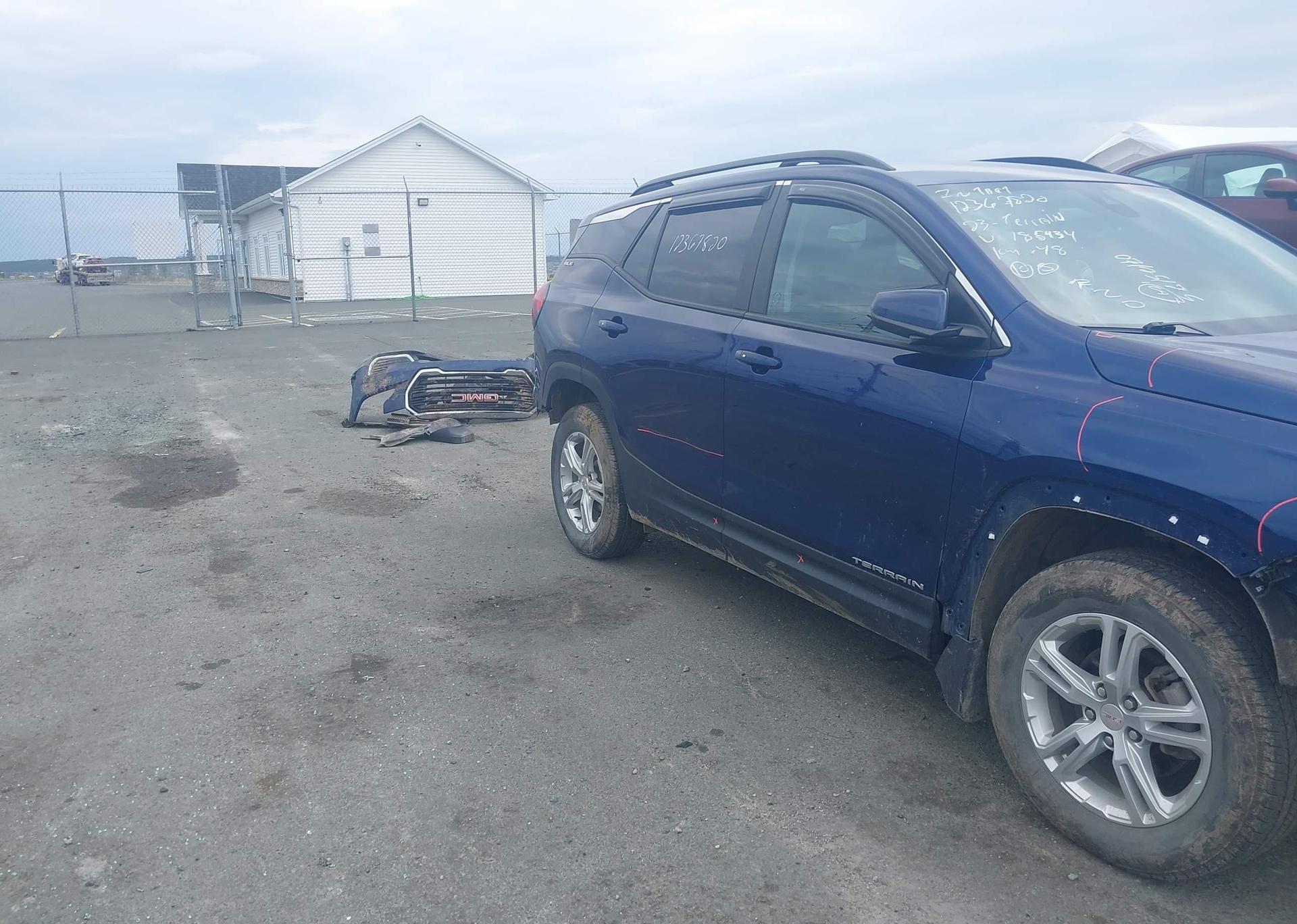 2023 GMC TERRAIN SLE
