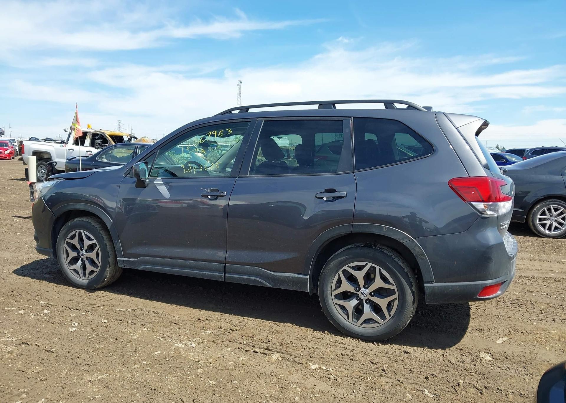 2023 SUBARU FORESTER PREMIUM