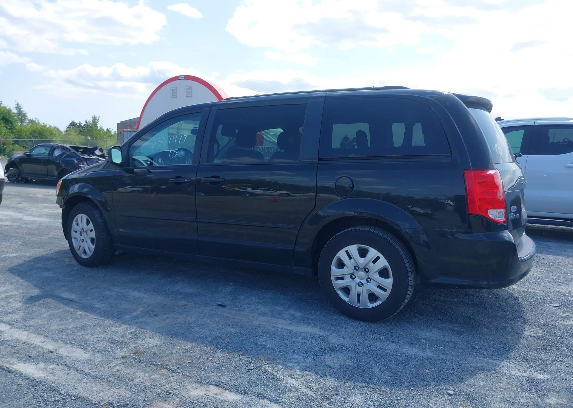 2015 DODGE GRAND CARAVAN SE