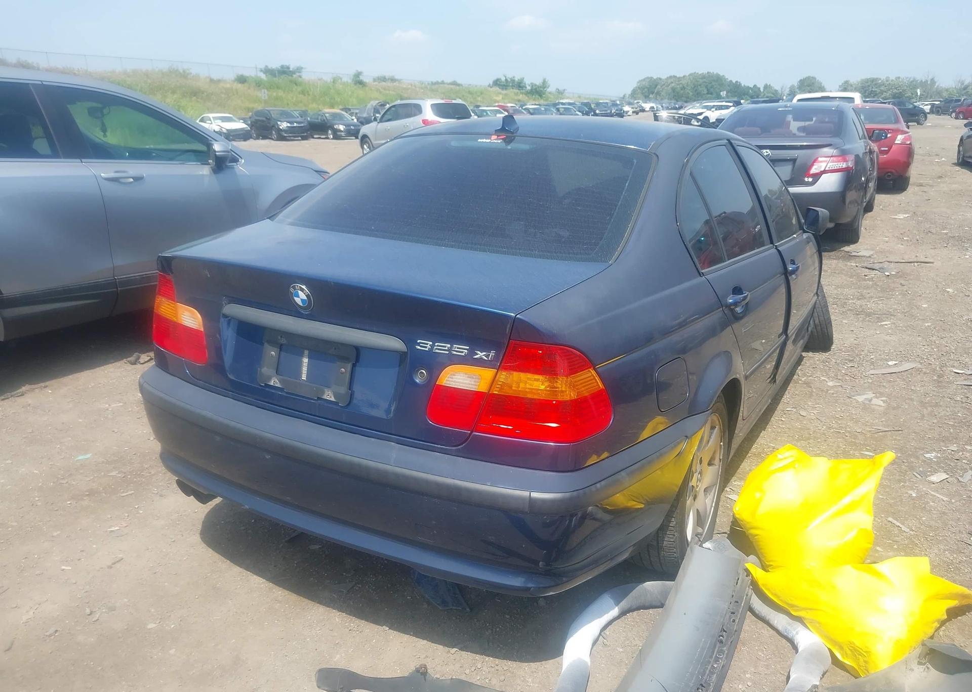 2004 BMW 325XI
