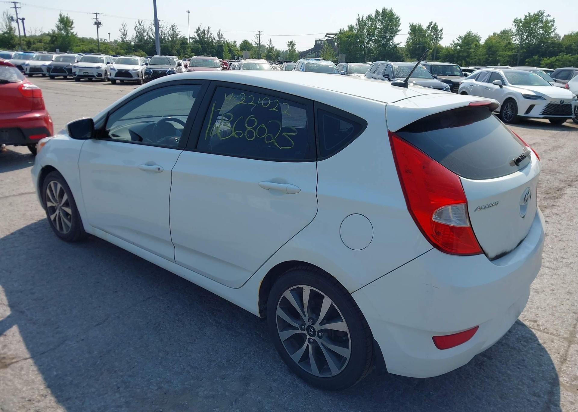 2015 HYUNDAI ACCENT GLS