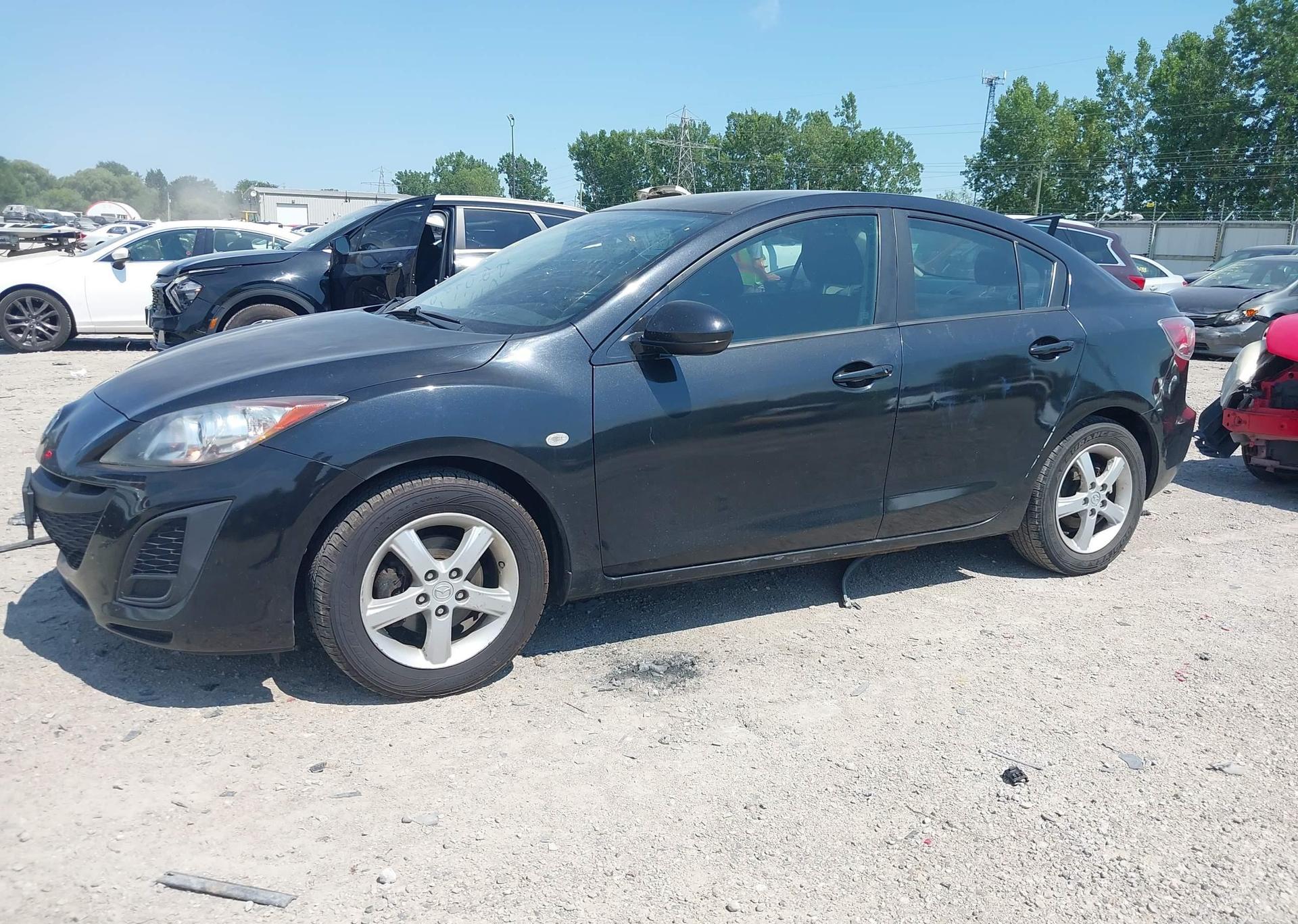 2010 MAZDA 3 I