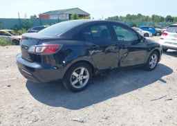 2010 MAZDA 3 I