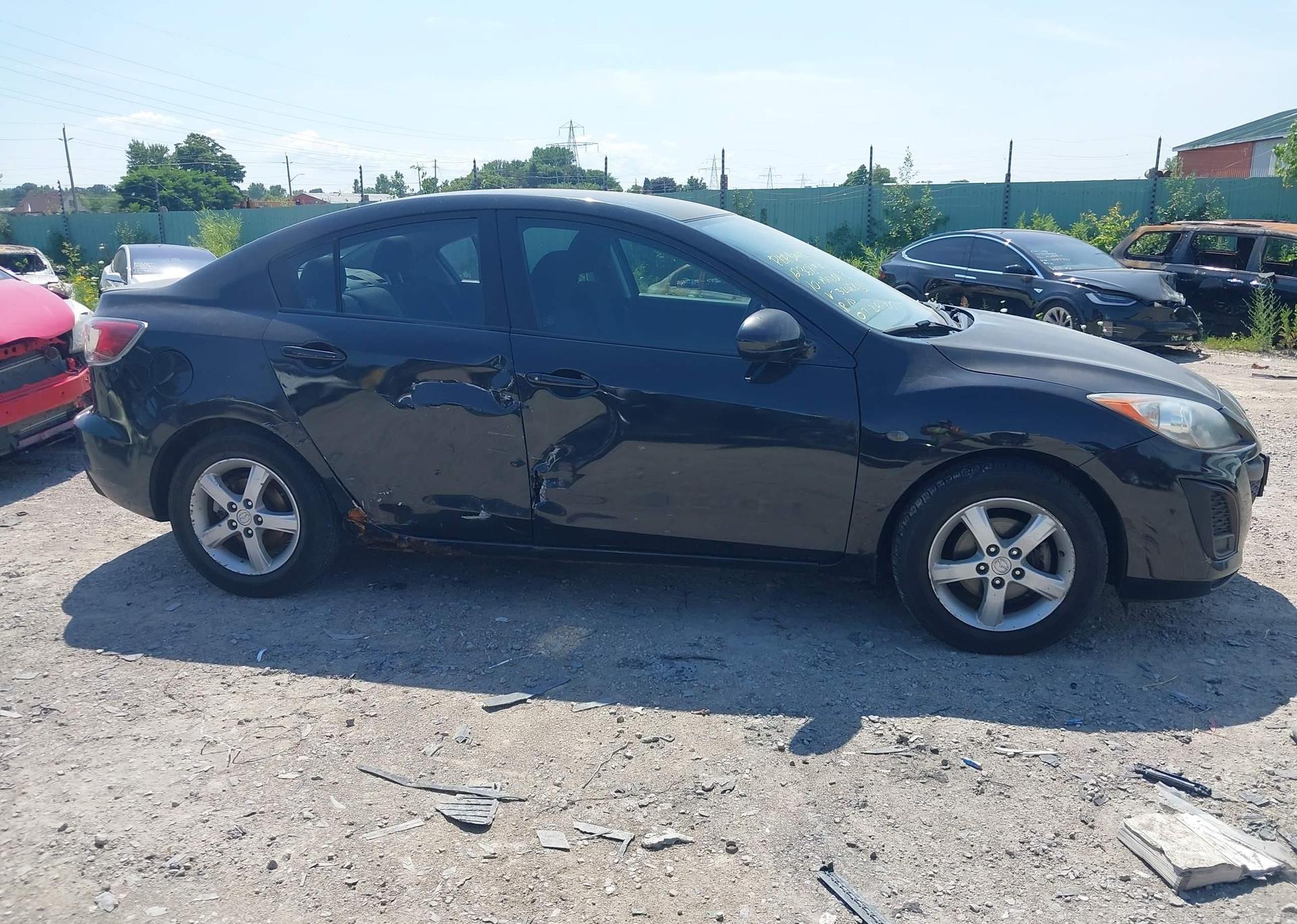 2010 MAZDA 3 I