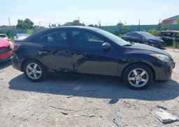 2010 MAZDA 3 I