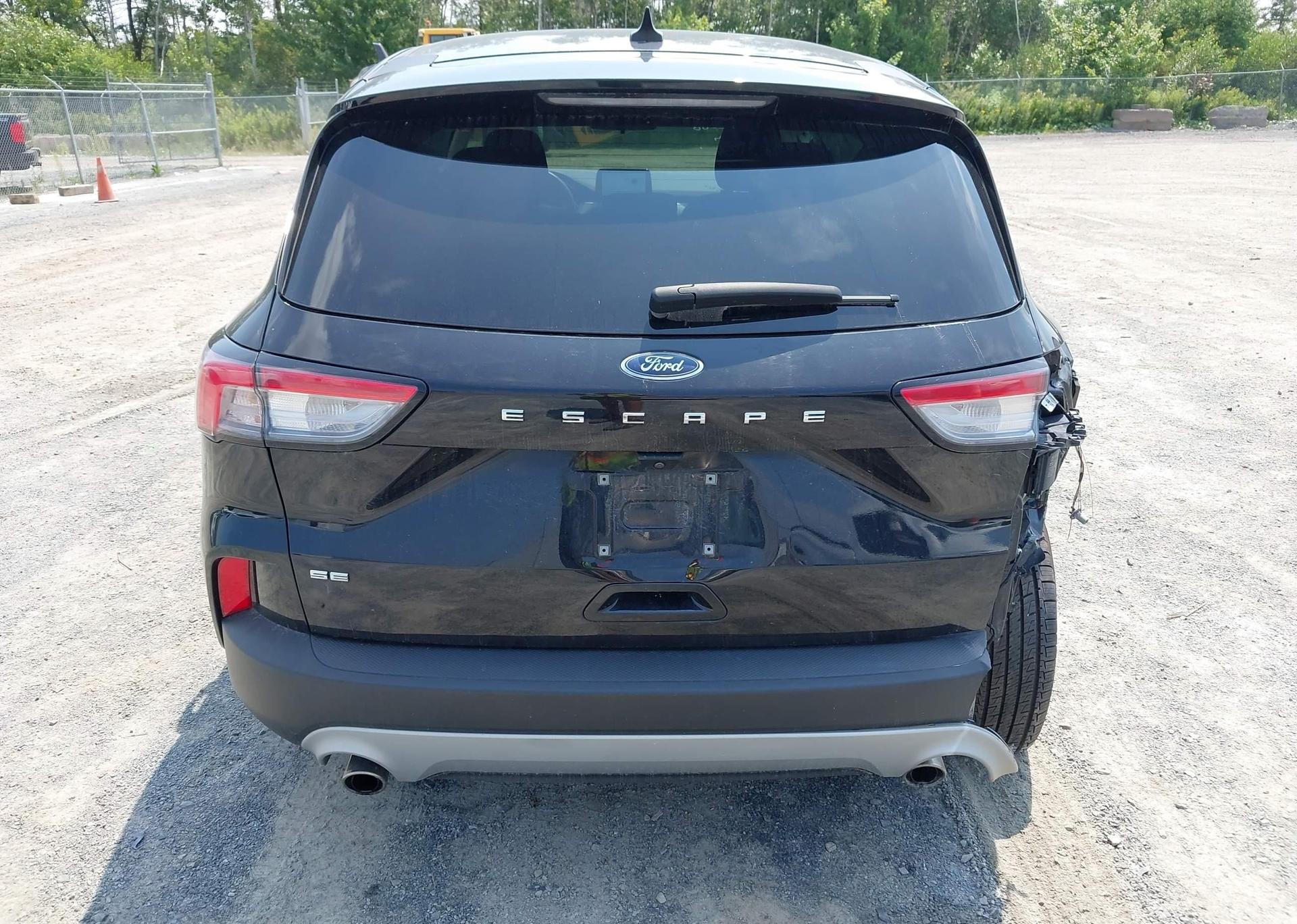 2021 FORD ESCAPE SE