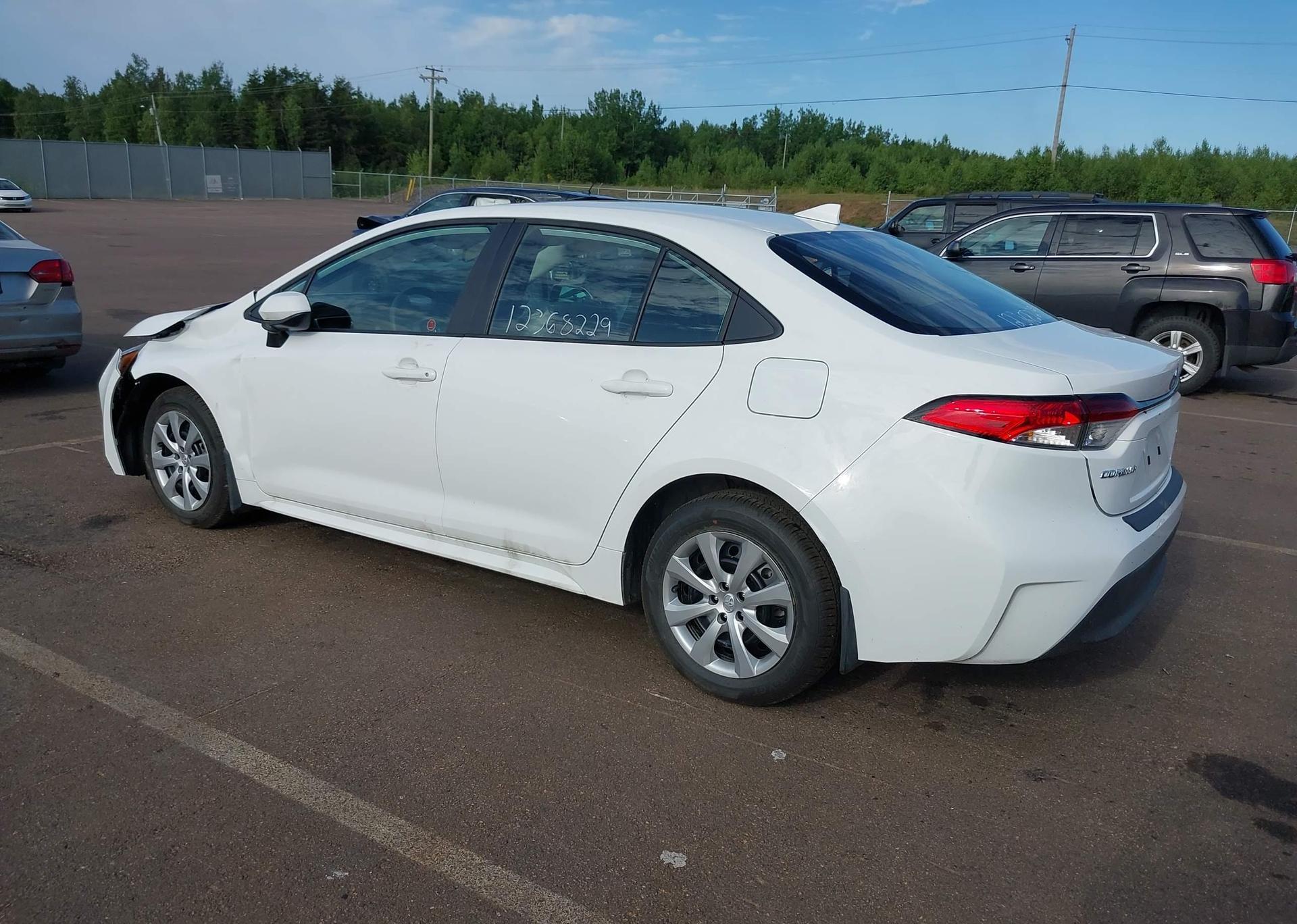 2025 TOYOTA COROLLA LE