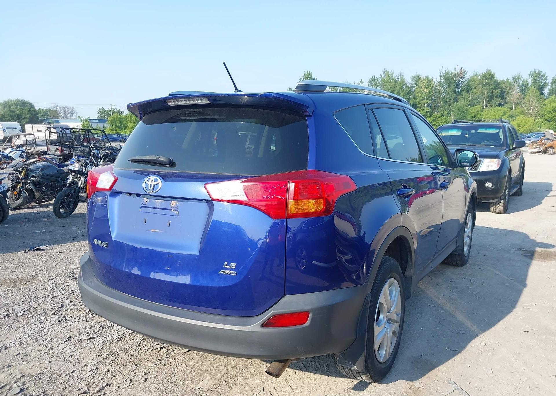 2015 TOYOTA RAV4