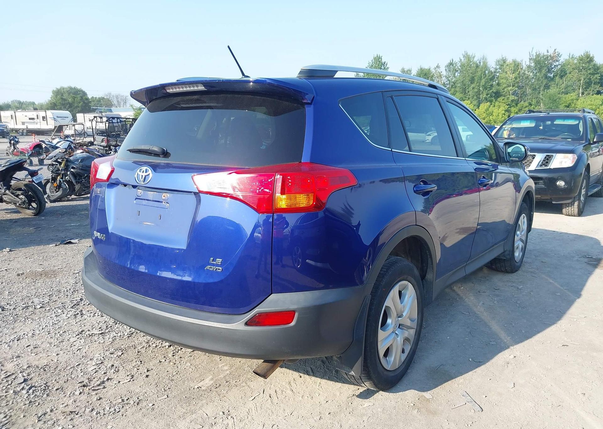2015 TOYOTA RAV4