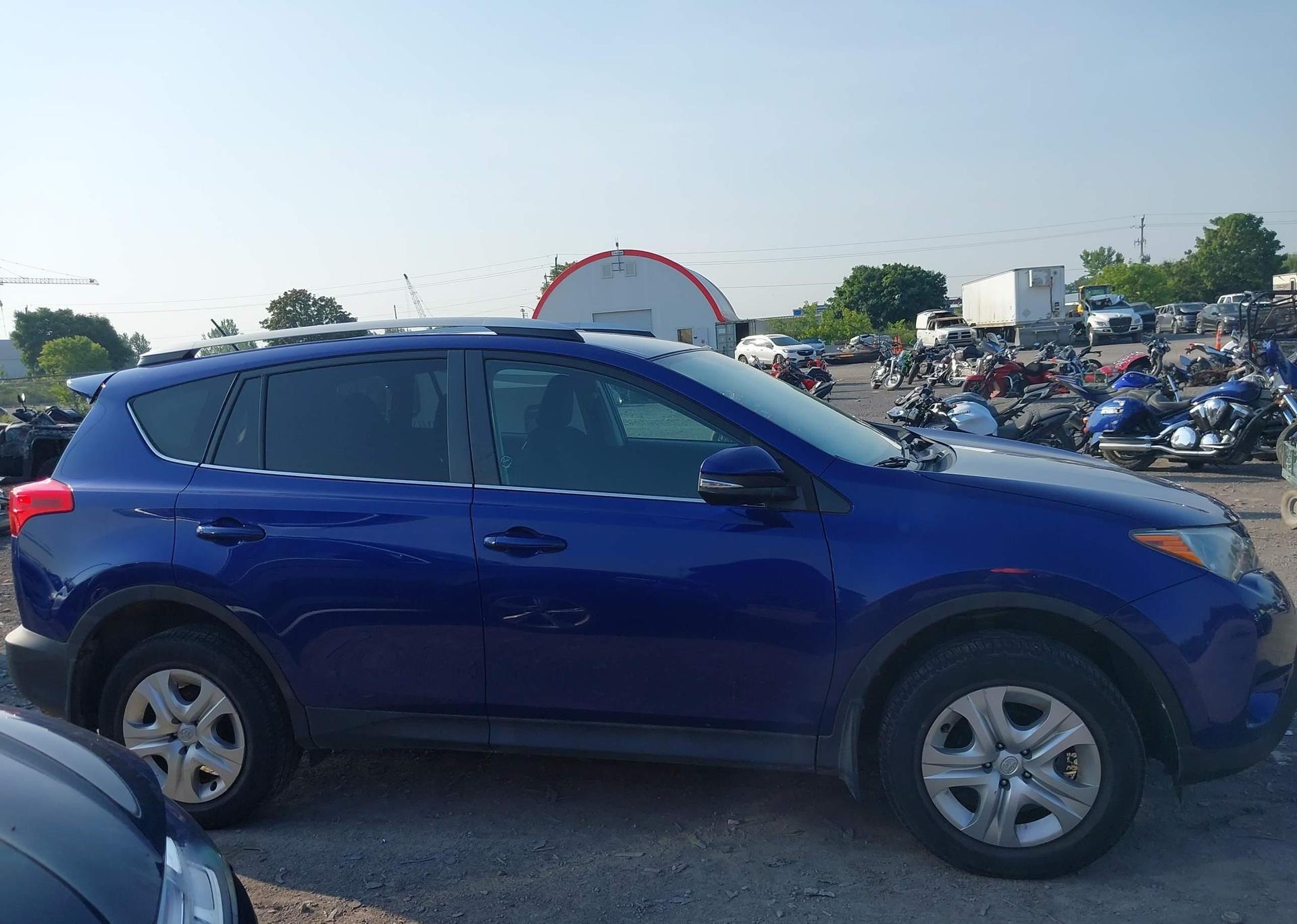 2015 TOYOTA RAV4