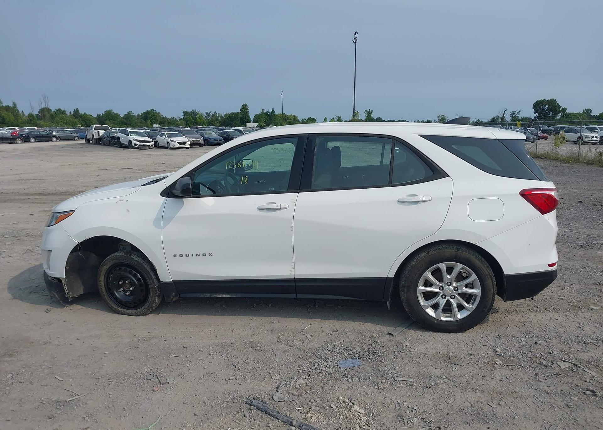 2018 CHEVROLET EQUINOX LS