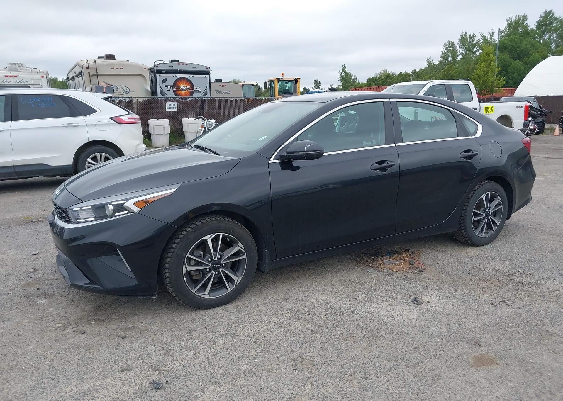 2023 KIA FORTE EX