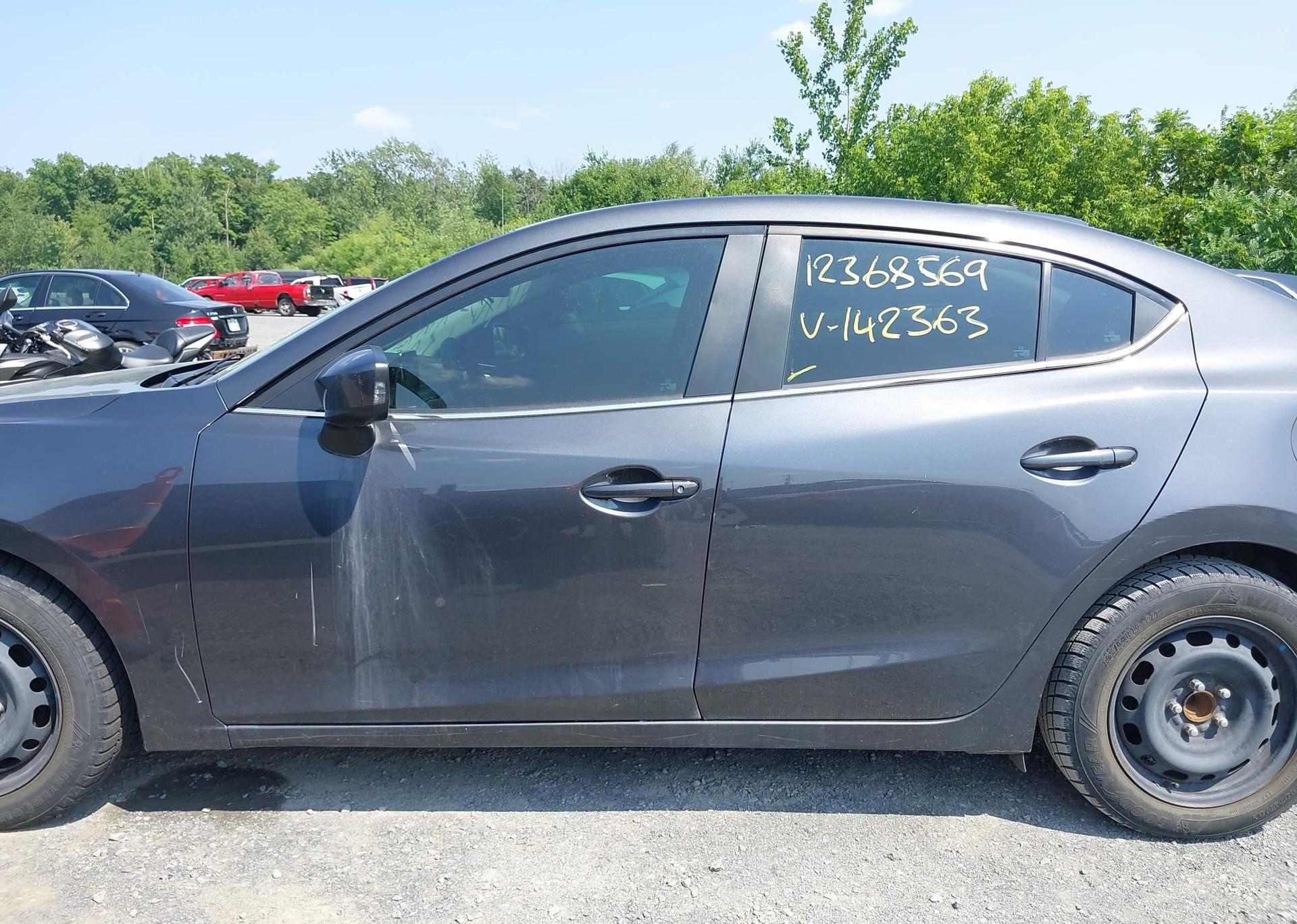 2015 MAZDA MAZDA3 GS