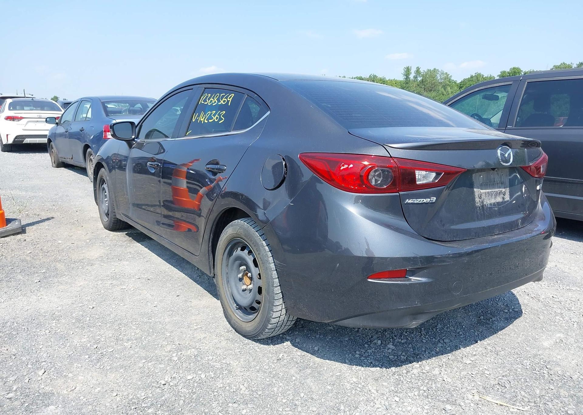 2015 MAZDA MAZDA3 GS