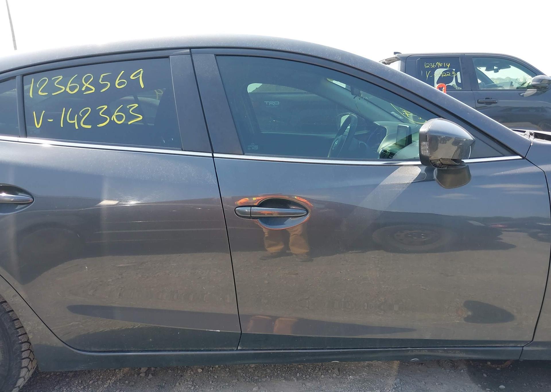 2015 MAZDA MAZDA3 GS