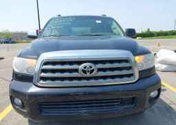 2010 TOYOTA SEQUOIA PLATINUM
