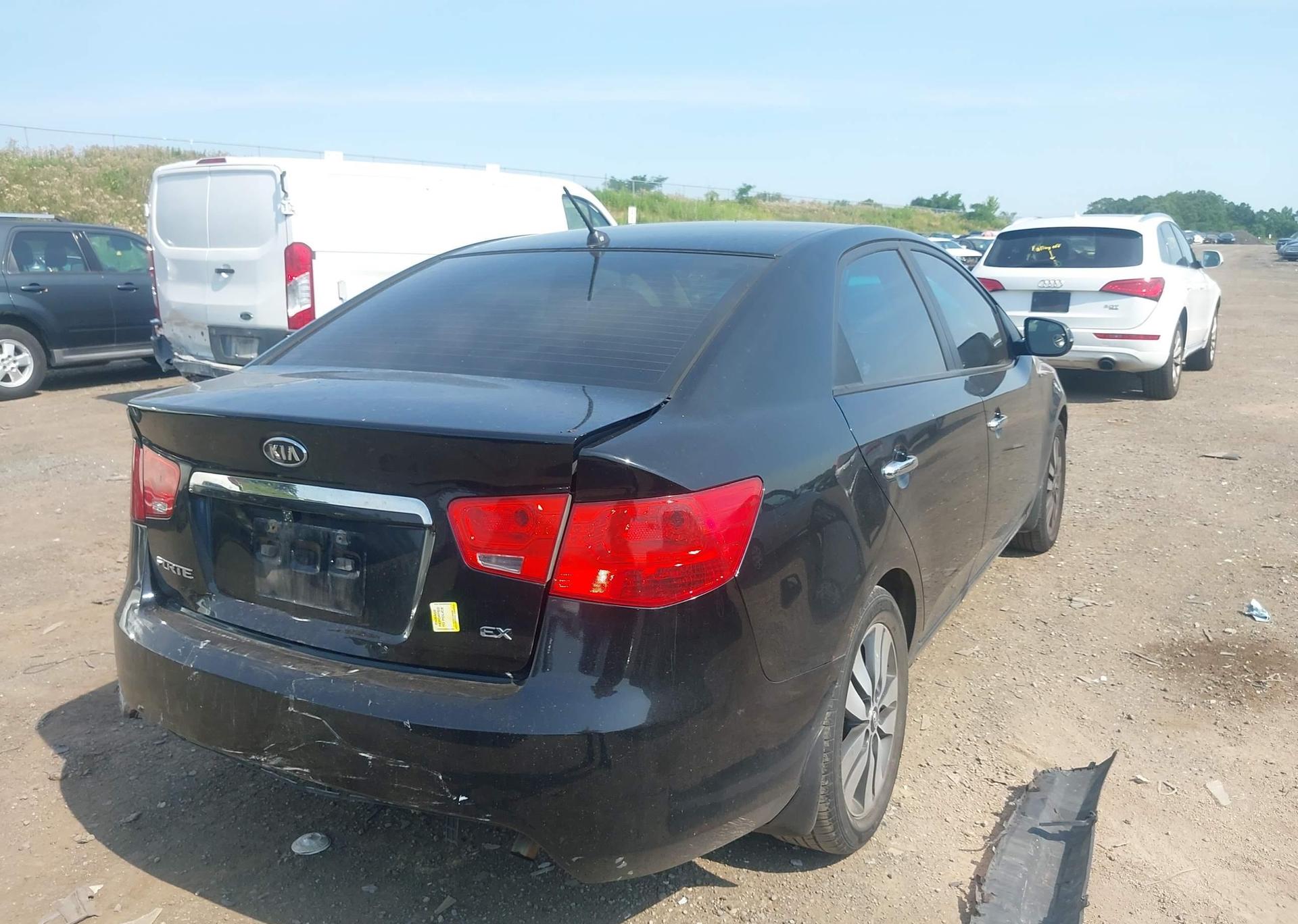 2013 KIA FORTE EX