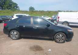 2013 KIA FORTE EX