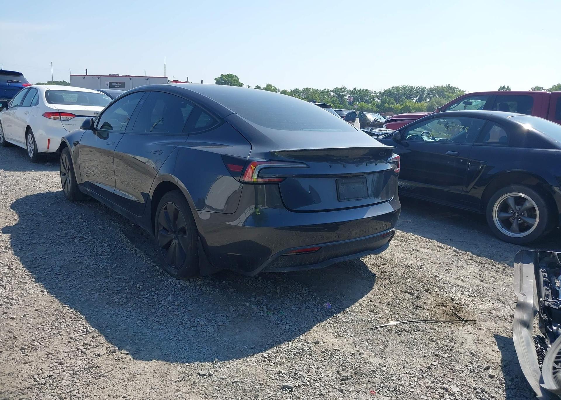 2024 TESLA MODEL 3 RWD