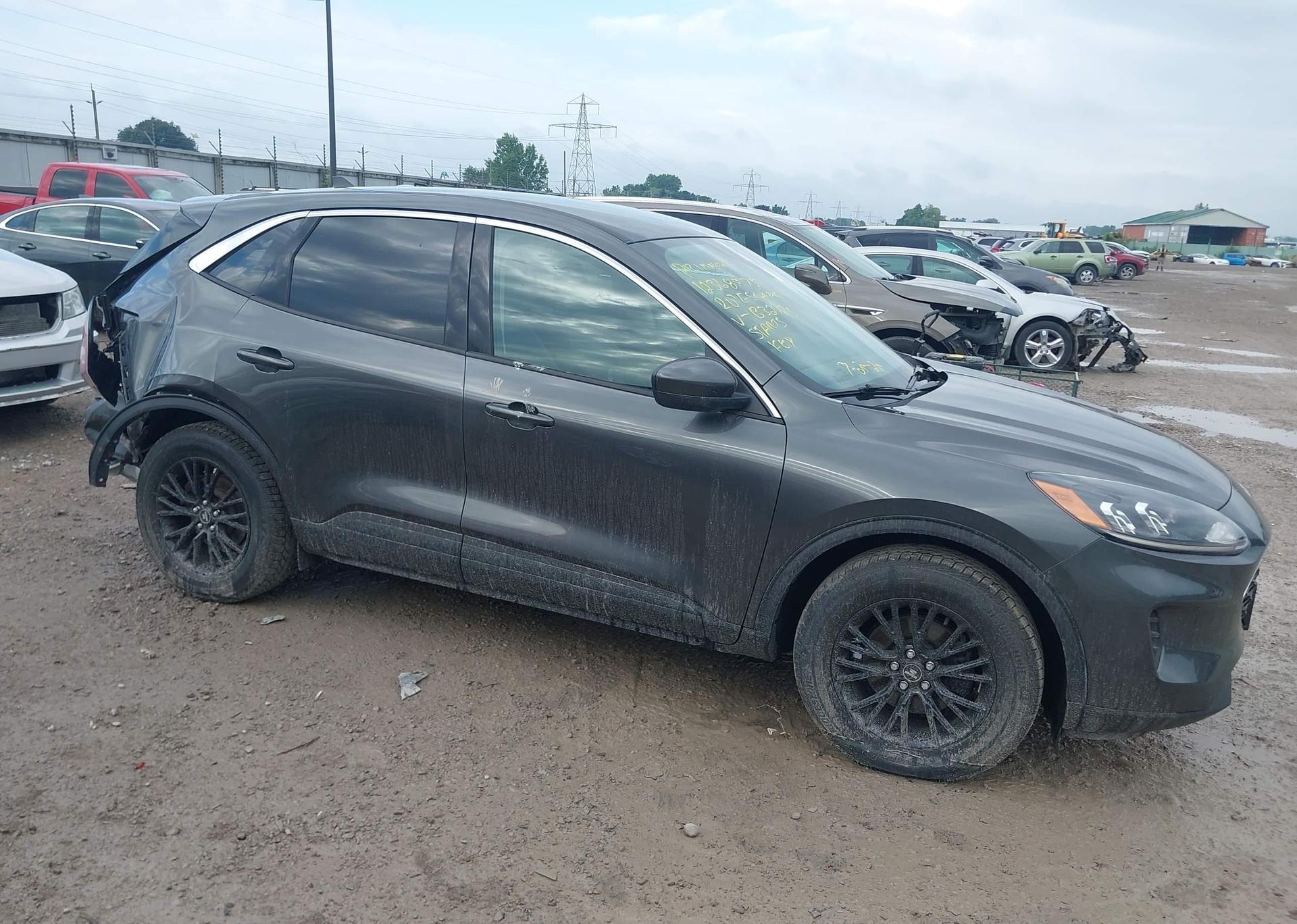 2020 FORD ESCAPE SE