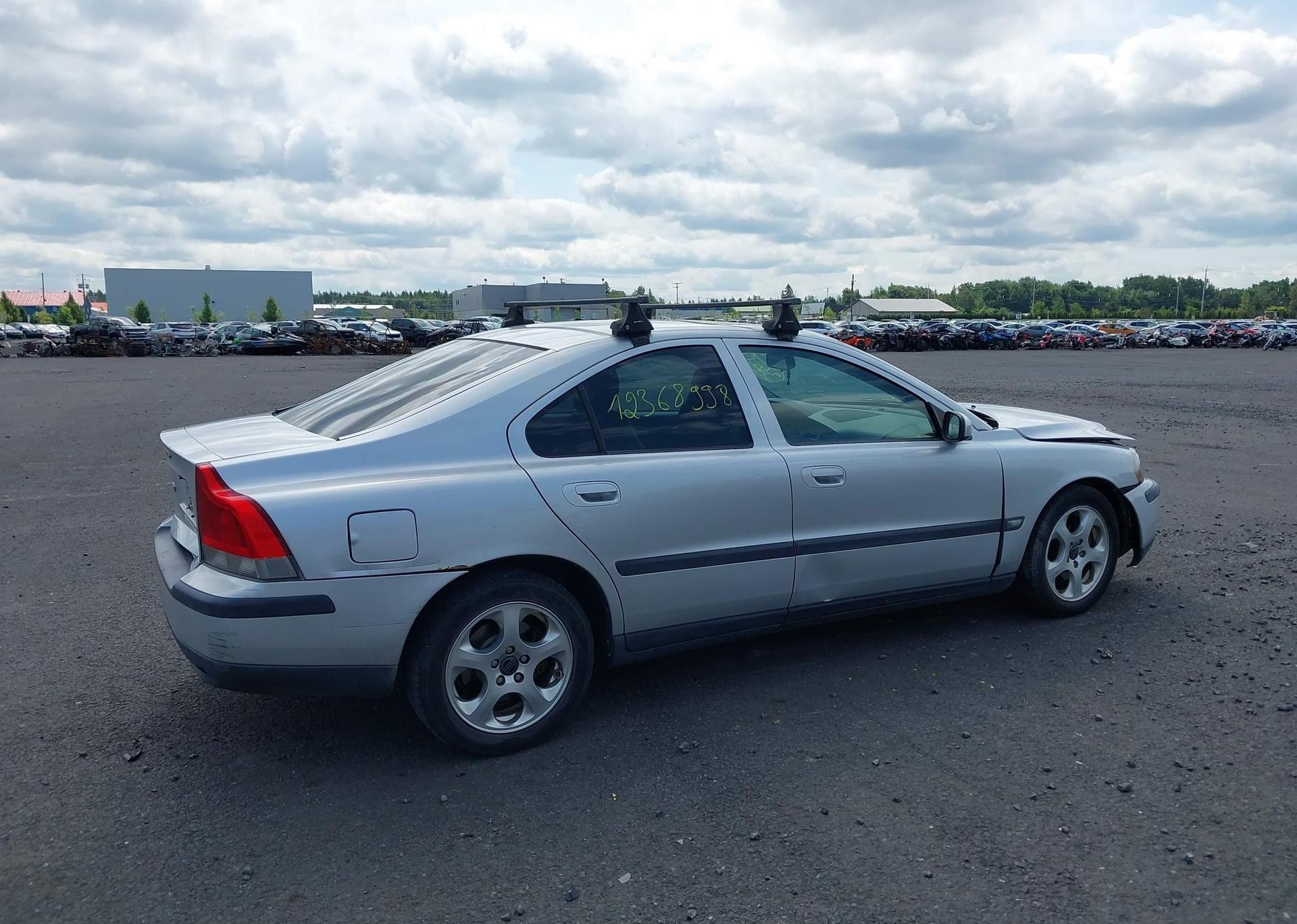 2004 VOLVO S60