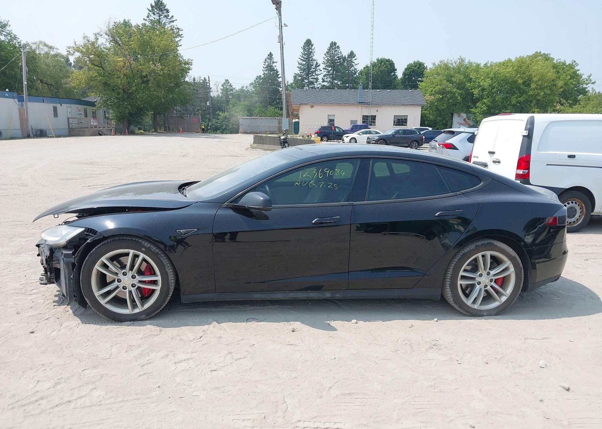 2015 TESLA MODEL S 70D