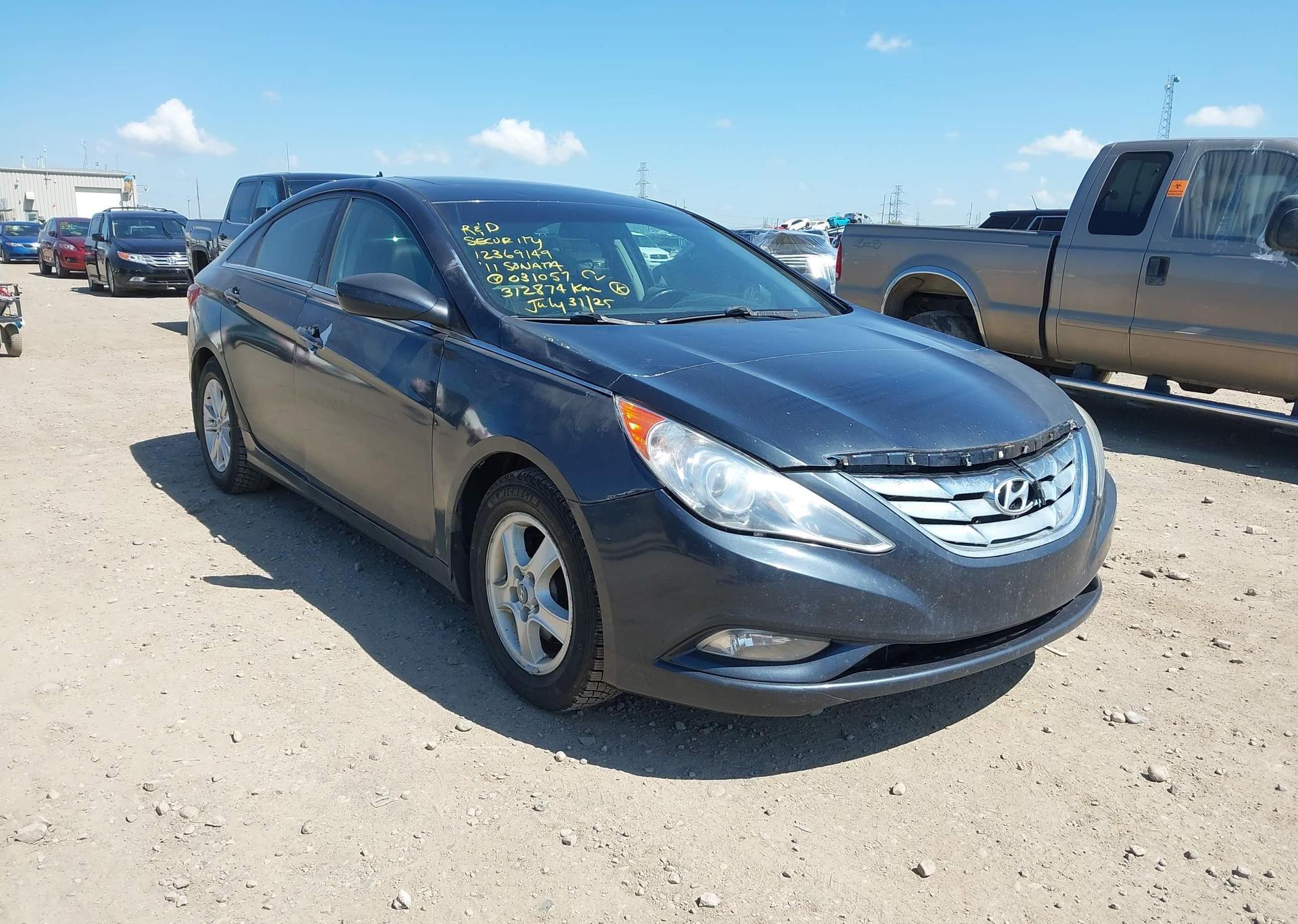 2011 HYUNDAI SONATA GLS