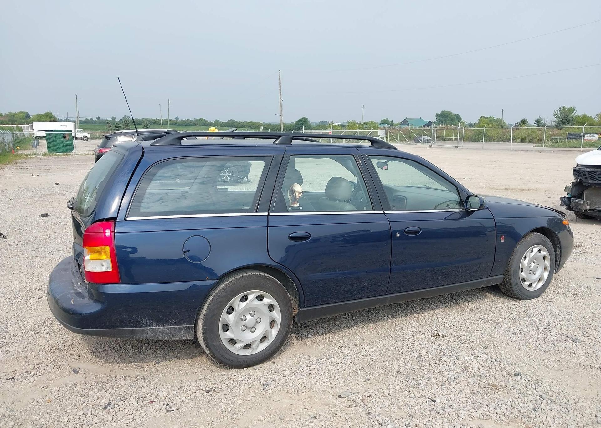2001 SATURN LW200 SPORT
