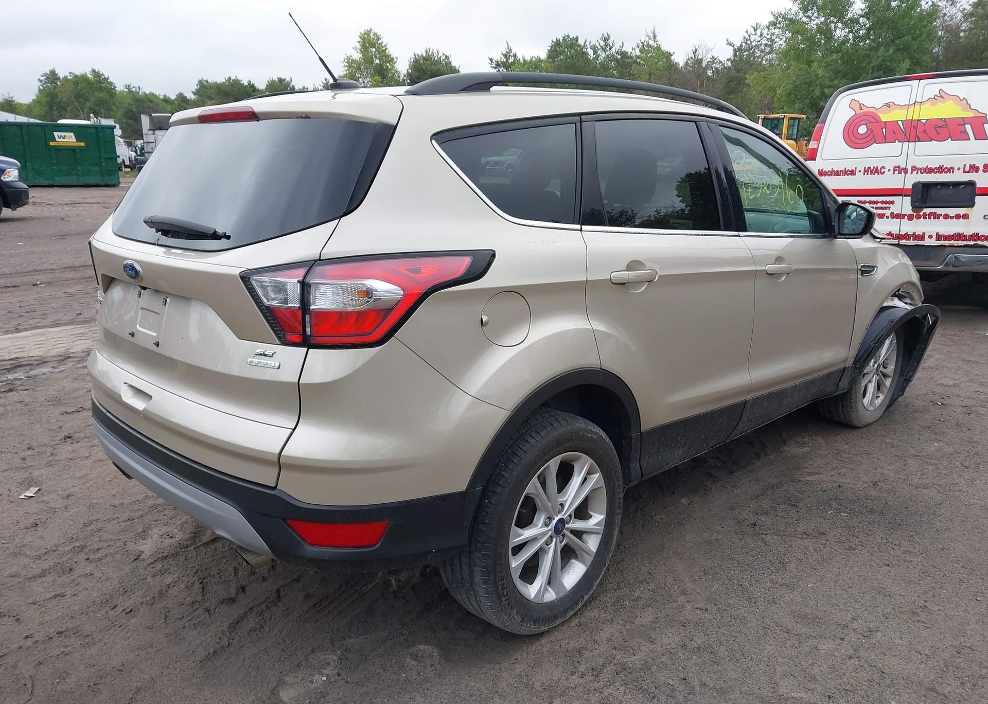 2018 FORD ESCAPE SE