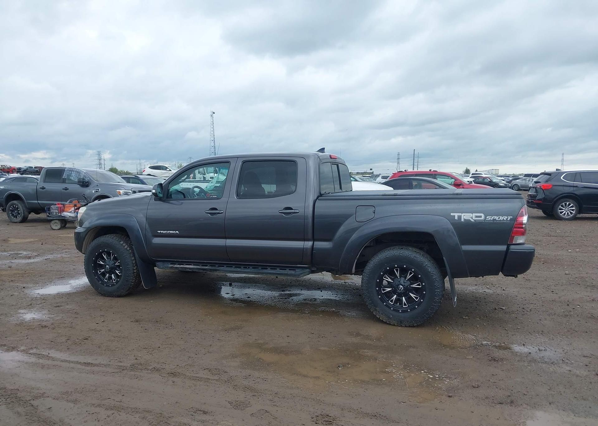 2015 TOYOTA TACOMA V6