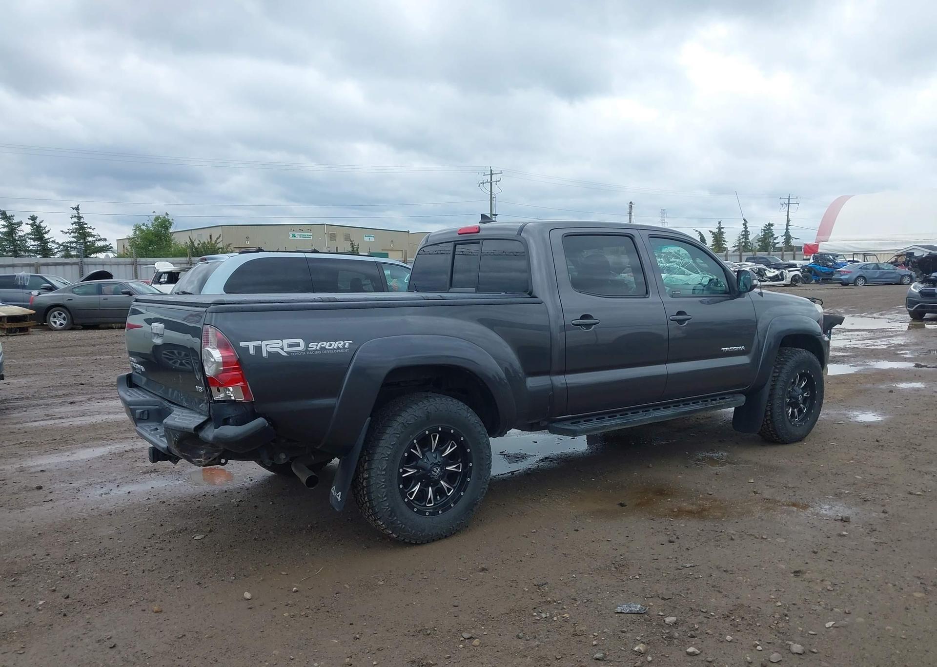 2015 TOYOTA TACOMA V6