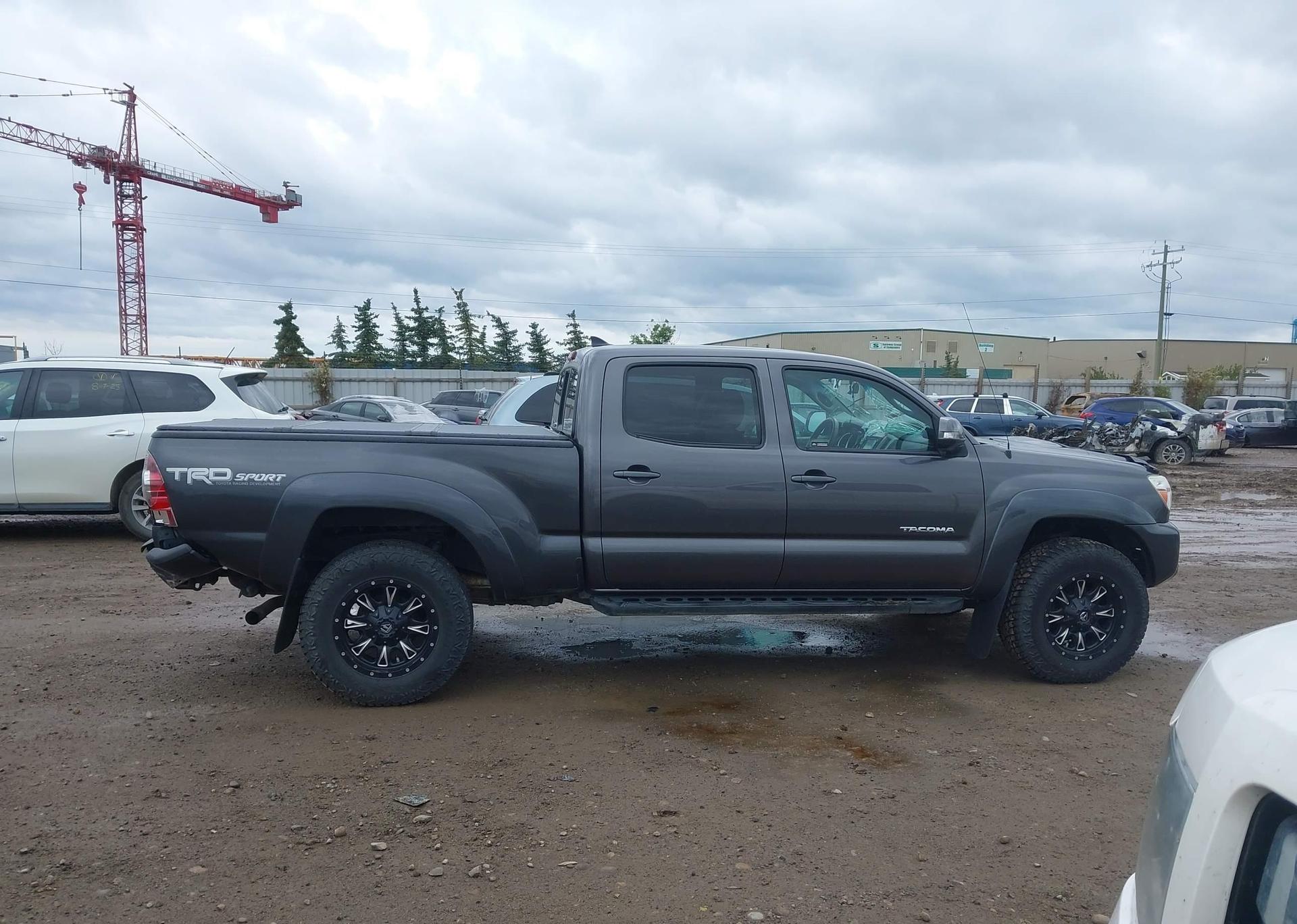 2015 TOYOTA TACOMA V6