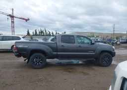 2015 TOYOTA TACOMA V6