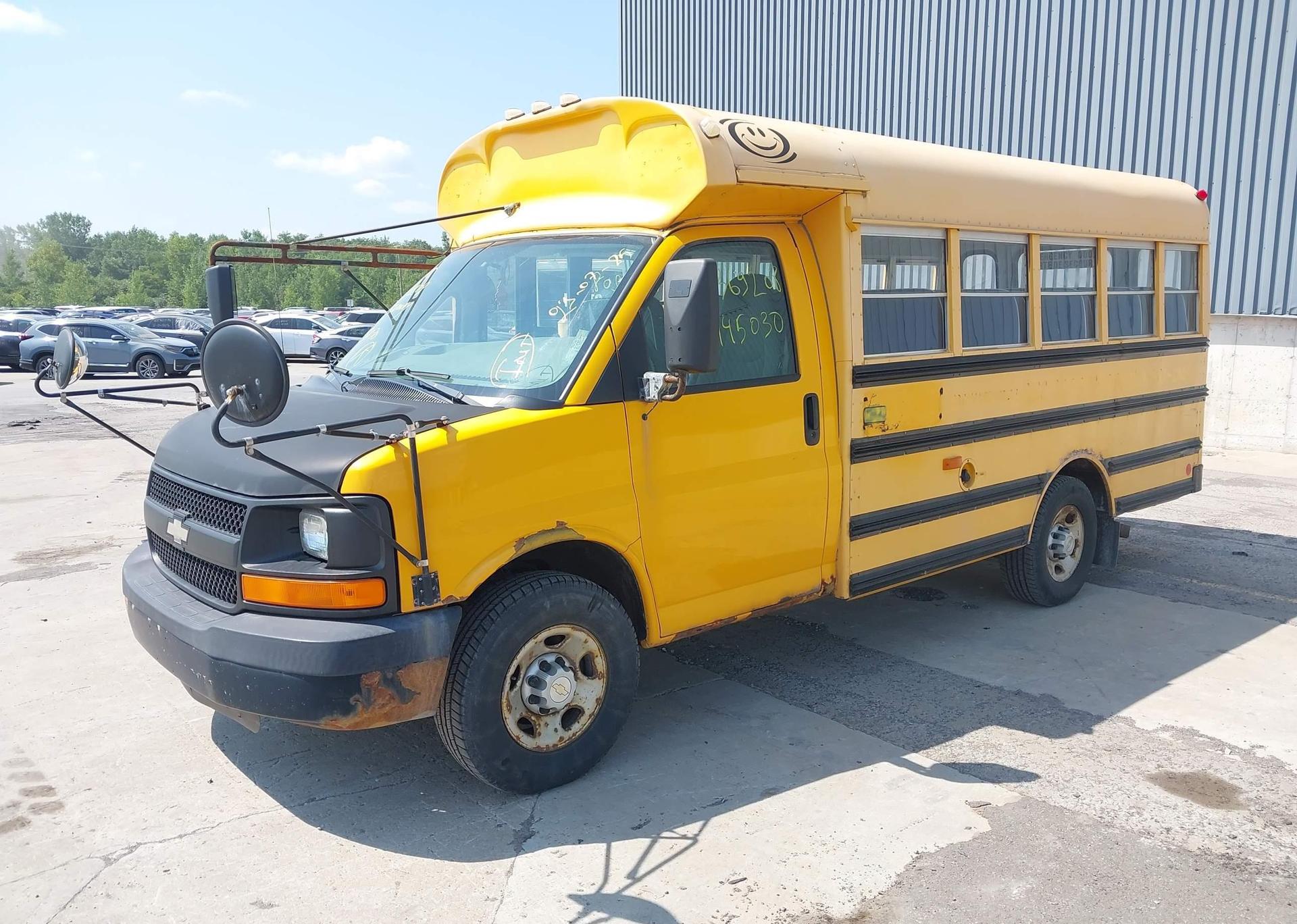 2006 CHEVROLET EXPRESS COMM CUTAWAY STANDARD