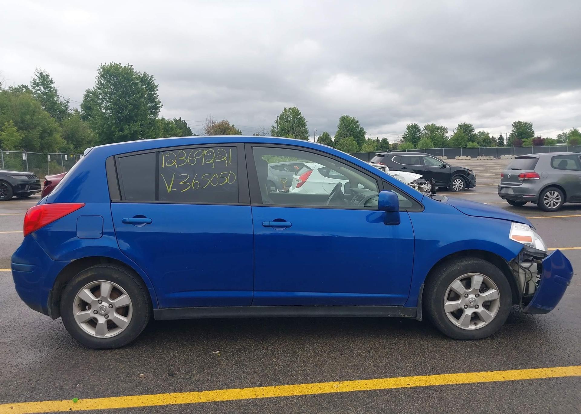 2009 NISSAN VERSA
