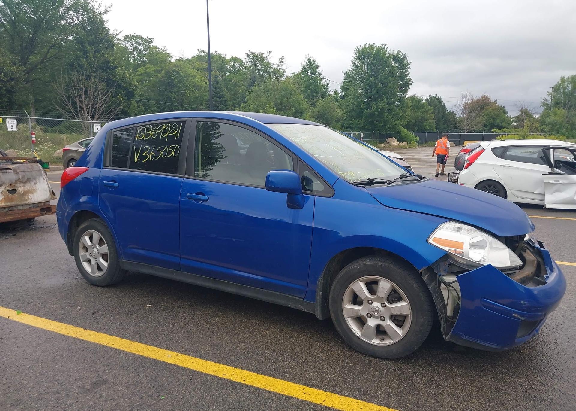 2009 NISSAN VERSA