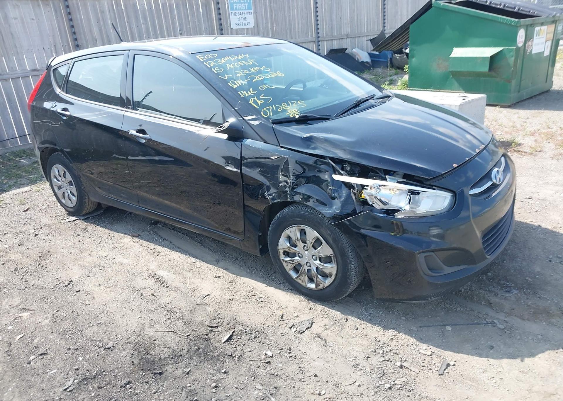 2015 HYUNDAI ACCENT LE