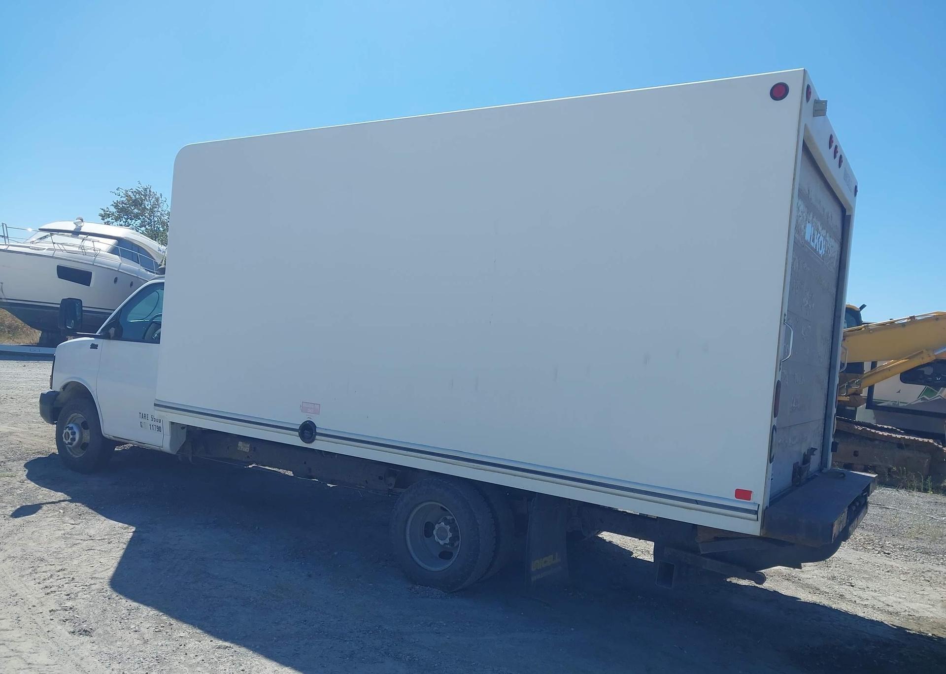 2014 GMC SAVANA CUTAWAY G3500