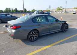 2021 BMW 530