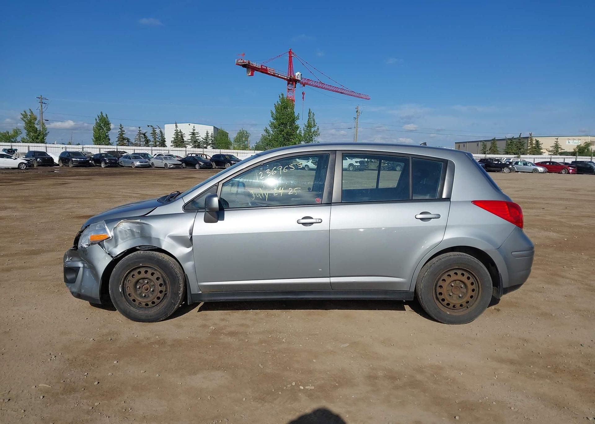 2010 NISSAN VERSA 1.8SL