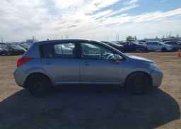2010 NISSAN VERSA 1.8SL