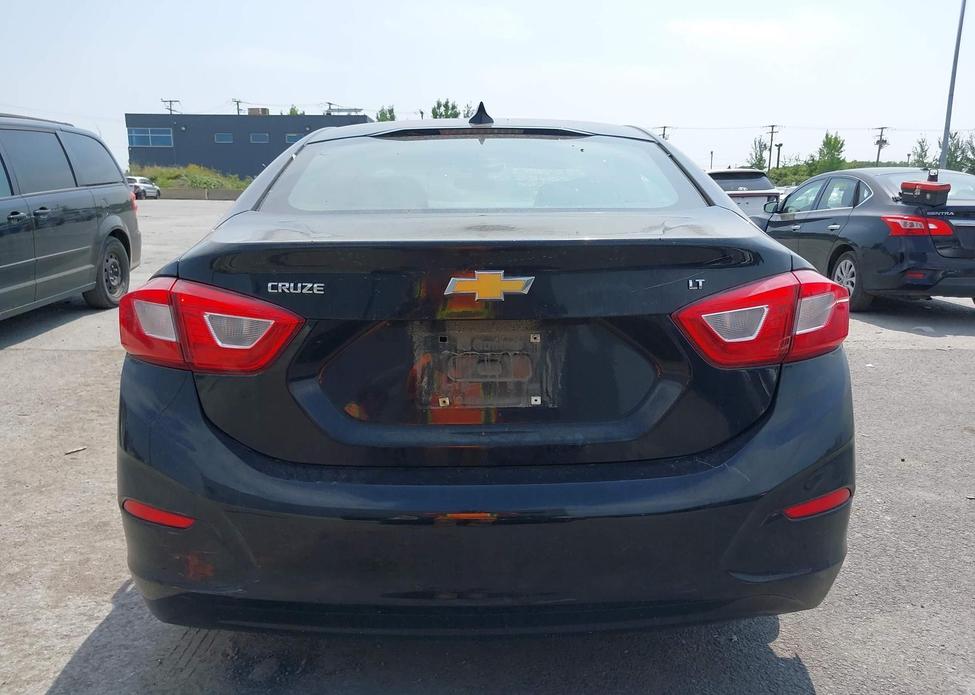2018 CHEVROLET CRUZE LT