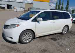 2011 TOYOTA SIENNA XLE