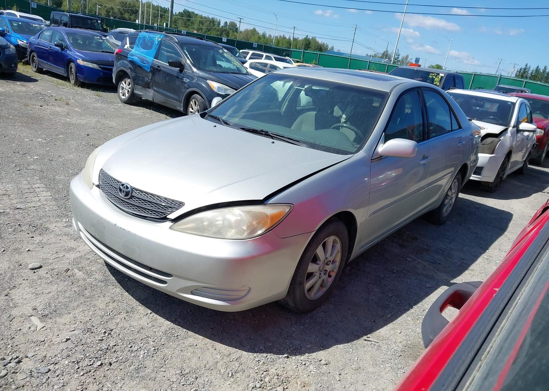 2002 TOYOTA CAMRY LE